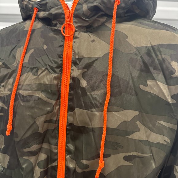 Cropped Army Jacket - Picture 2 of 2